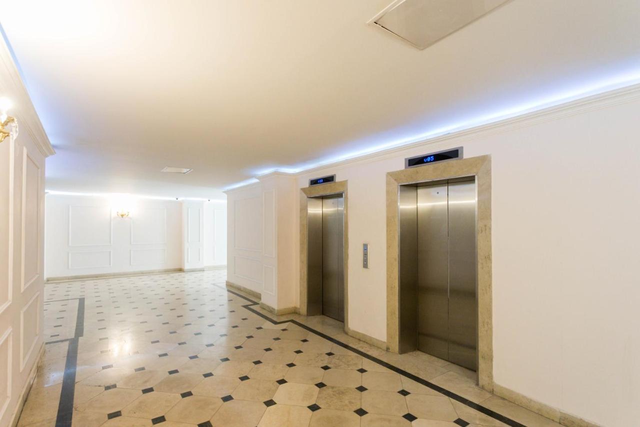 Central Cozy 3Bd-2Bath Apartment ティビリシ エクステリア 写真